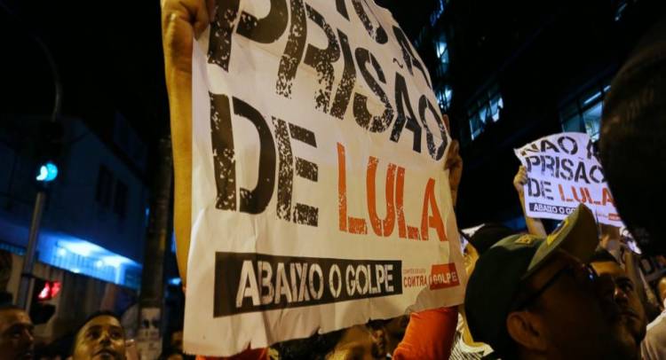 Lula,the former Brazilian President faces arrest on corruption charges