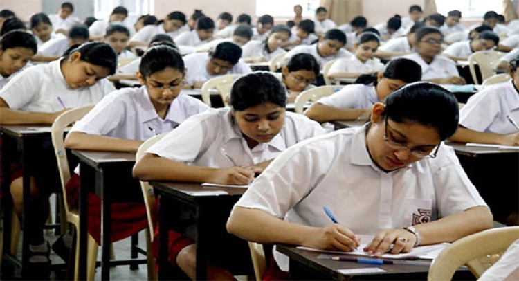 Delhi High Court : CBSE’s decision to scrap its ‘moderation policy’ is “unfair and irresponsible”