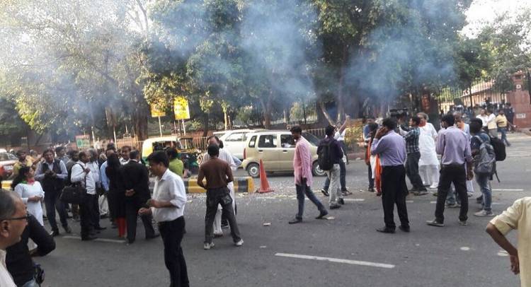 Ban on sale of firecrackers: Protesters Burst Crackers Outside Supreme Court Premises