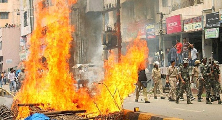 Gujrat Riots 2002: SC directs Trial Court and Juveline Board to close Gulbarga Society and Naroda Gam case
