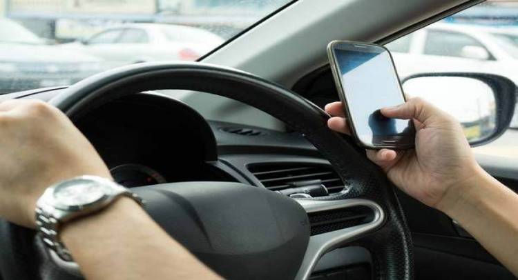 Rajasthan High Court orders cancelling of licence of those talking on the mobile while driving