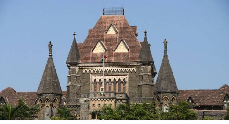 Rape conviction of 19 Year Old boy set aside as there was a possibility of false Implication: Bombay High Court