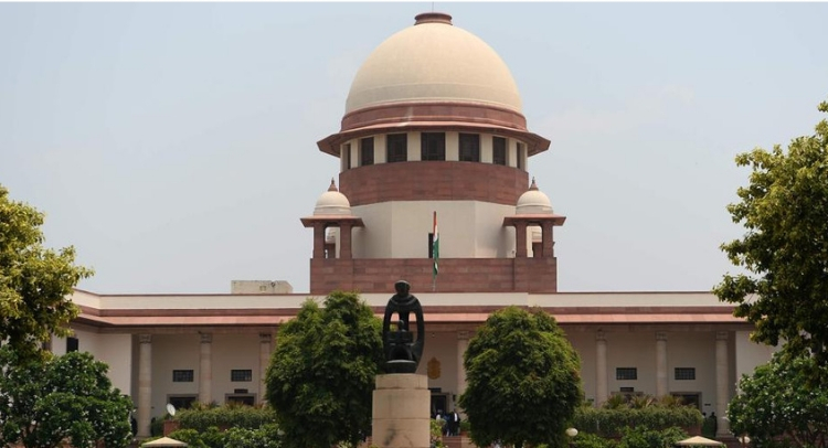 NO NEED TO FIX A SEPARATE DATE FOR PRE-SENTENCE HEARING: Supreme Court