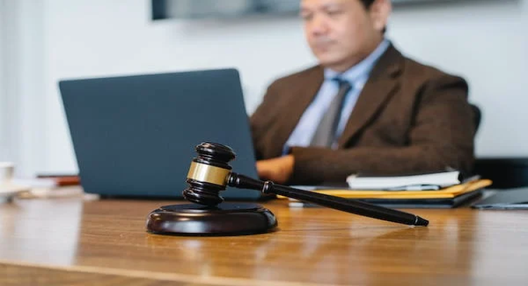 5 Life Situations When You Need a Lawyer