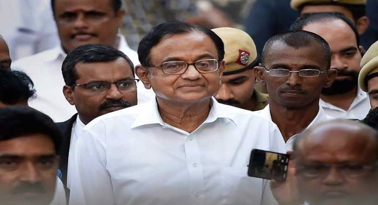 Chidambaram gets daily hearings. Why not ordinary citizens? Is Justice in India only for rich and powerful?